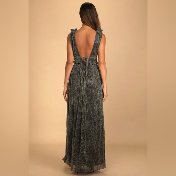 Spotlight on You Black and Gold Metallic Maxi Dress: Size M, Colour Black & Gold - Picture 2 of 5